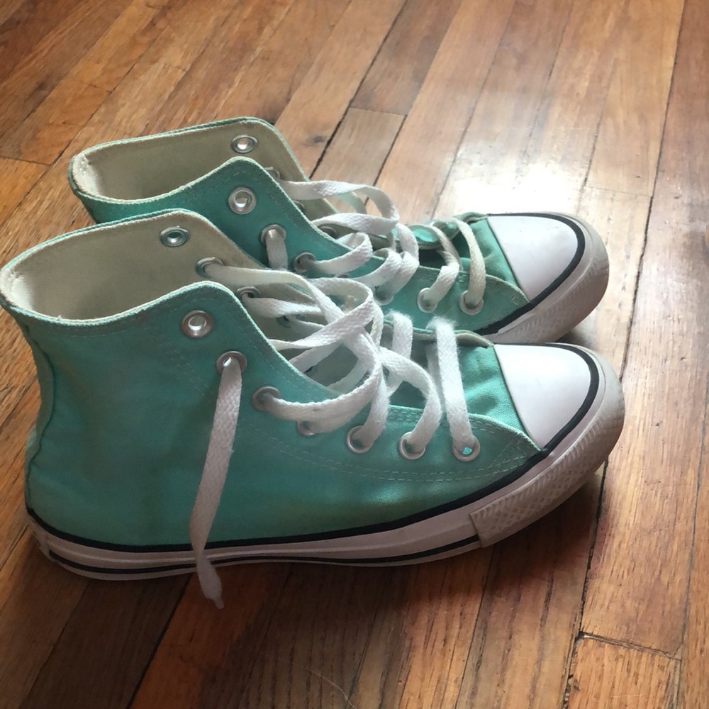 Converse - Picture 3 of 4